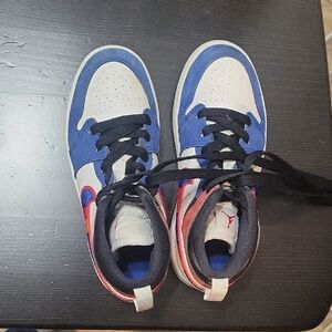 Nike Kids Sneakers in Blue and Red